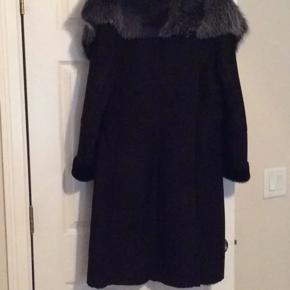 Shearling coat by Badgley Mischka couture black suede coat shearling, nwt - Picture 10 of 13